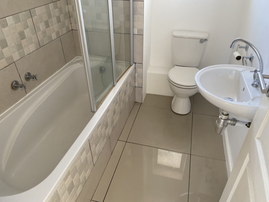 To Let 1 Bedroom Property for Rent in Tijgerhof Western Cape
